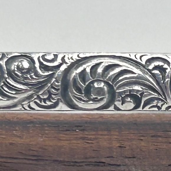 Beautiful Vintage Sterling Silver Bangle with amazing paisley design by Beau - Picture 2 of 12